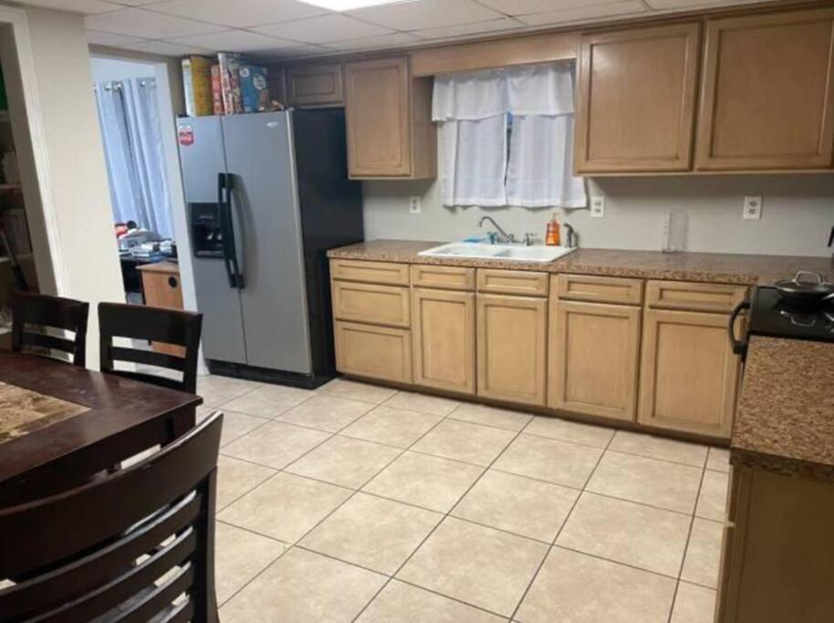 Great Getaway 2 Story Home! Harlingen Tx 外观 照片